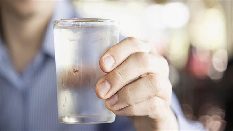أهمية شرب الماء في