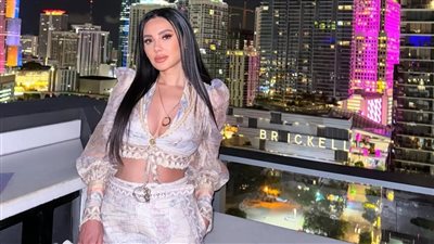 مي القاضي ضيفة ياسمين عز في 