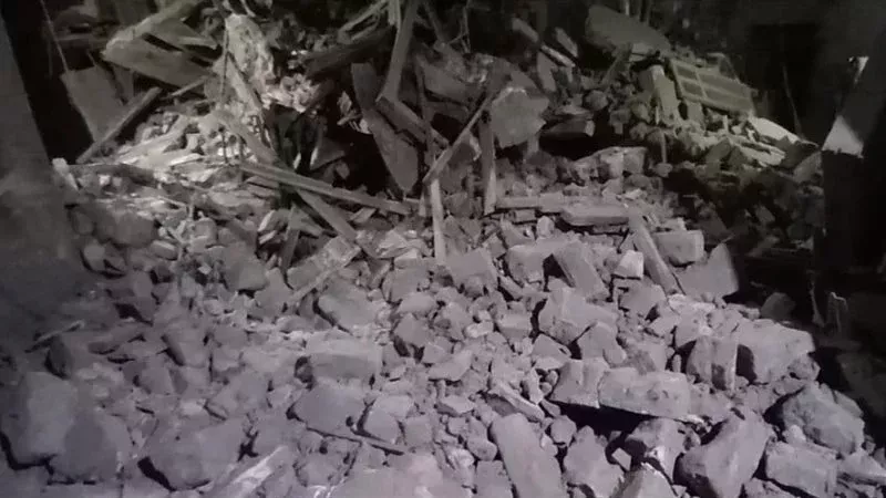 انهيار بلكونة شقة