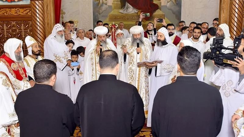 دير المحرق، فيتو