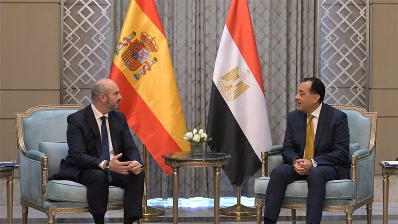 مصطفي مدبولي يستقبل