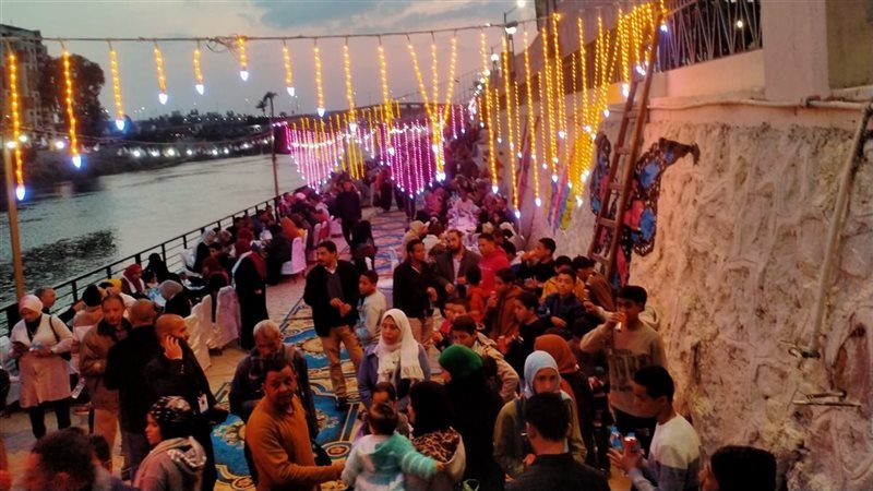 أكبر مائدة إفطار