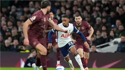 صراع التأهل لدوري أبطال أوروبا يشعل البريميرليج.. 6 فرق تتنافس على 3 مقاعد.. تشيلسي يترقب صدام السيتي ونوتنجهام.. وليفربول يزحف بقوة نحو اللقب 