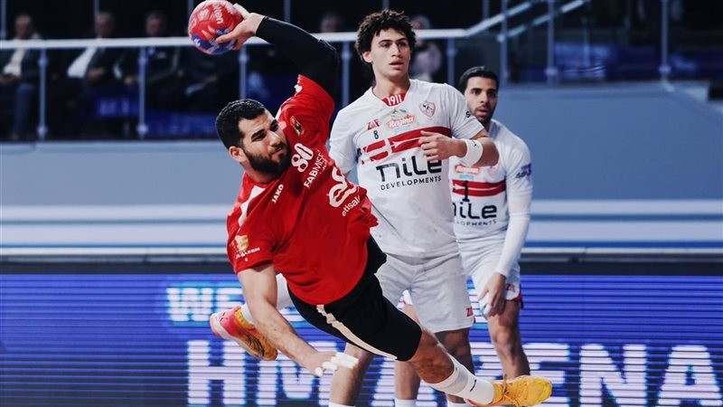 أحمد عادل لاعب النادي
