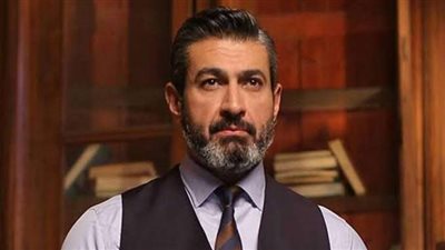ياسر جلال: الانتقادات ضريبة الشهرة.. وعلى الفنان تحملها والاهتمام برأي الجمهور والبناء عليه من أجل تطوير نفسه (حوار)