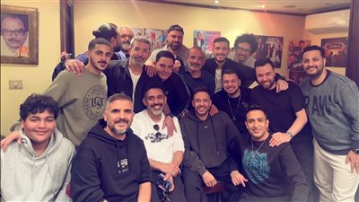 حماقي وعمرو مصطفى يظهران معًا بعد الوعكة الصحية الأخيرة