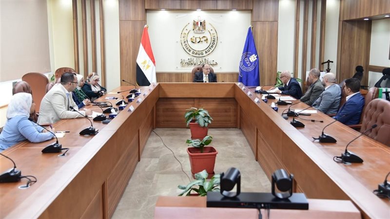 اجتماع رئيس هيئة