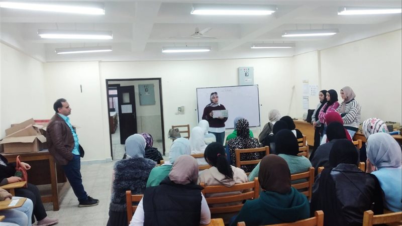 جامعة القناة تنظم