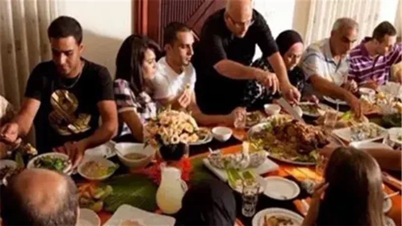 تفسير حلم  الضيوف