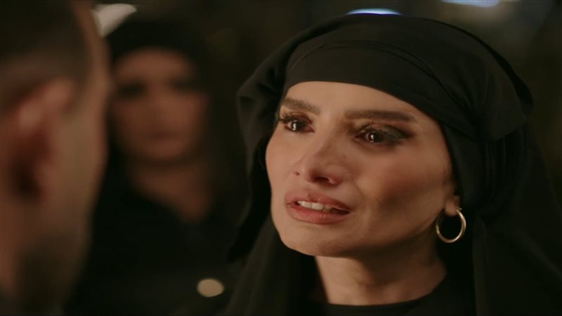 الفنانة زينة؛ فيتو