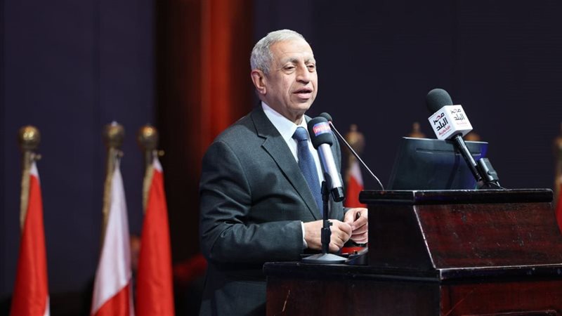  الدكتور إسماعيل