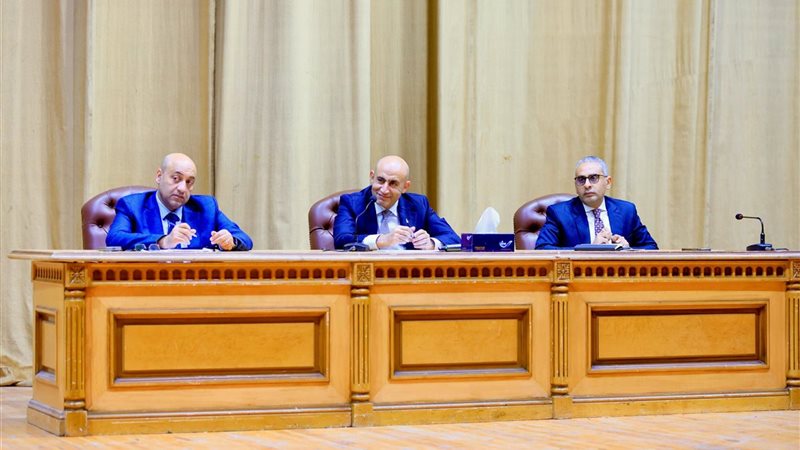 محمد عبد اللطيف وزير