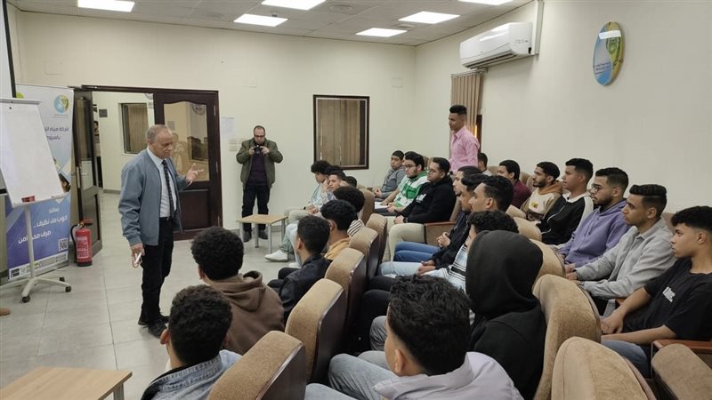 رئيس مياه أسيوط يتفقد