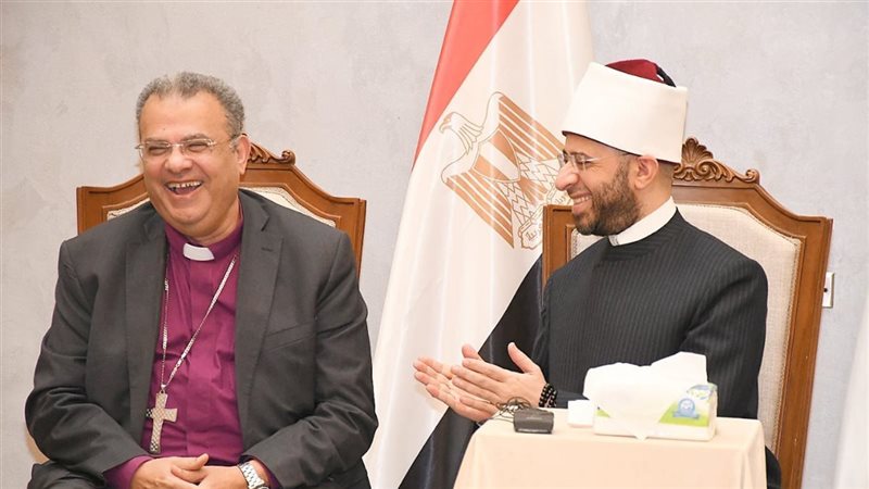  وزير الأوقاف يستقبل