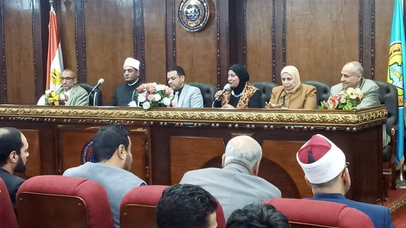 ندوة في كلية الشريعة