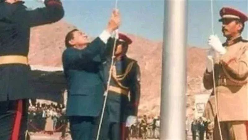 رفع العلم على طابا،