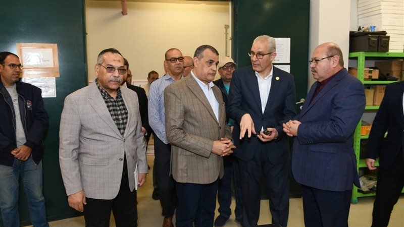 وزير الإنتاج الحربي