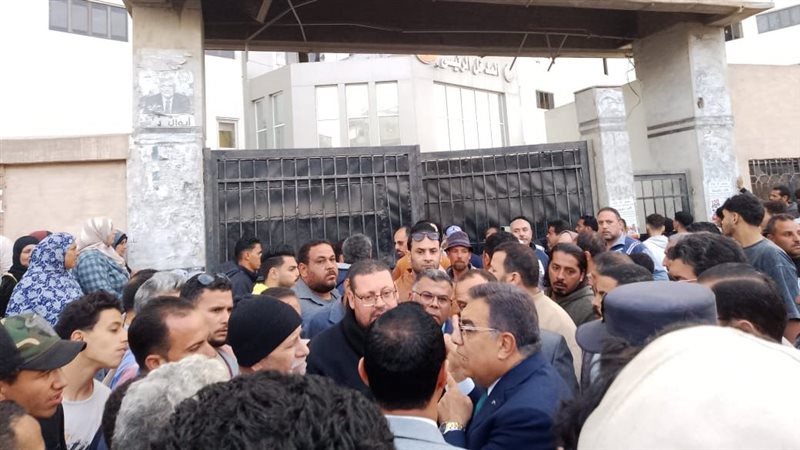 محافظ الدقهلية أمام