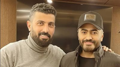 أمتعنا بمسلسلاته ولا يجب أن نقسو عليه، تامر حسني يدعم محمد سامي بعد قرار الاعتزال 