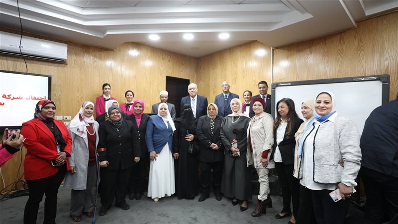 احتفالات مطار القاهرة