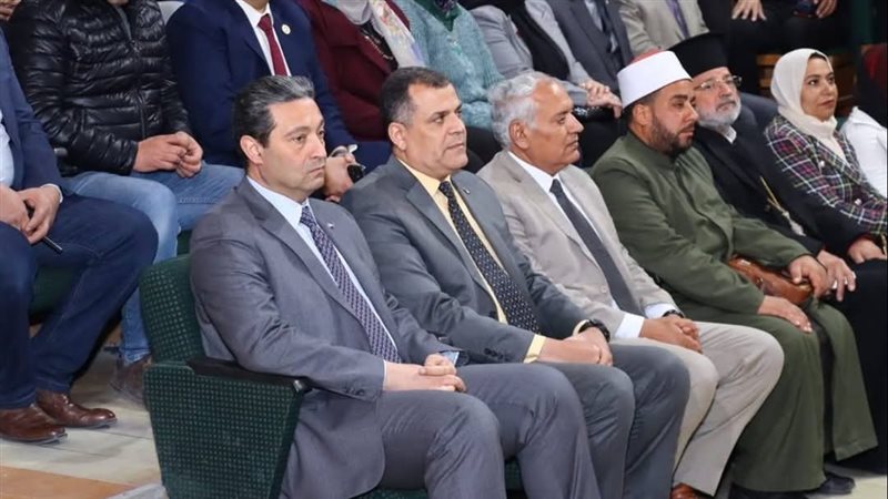 محافظ دمياط يشارك