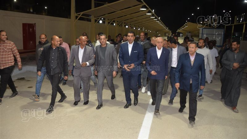 أثناء الافتتاح 