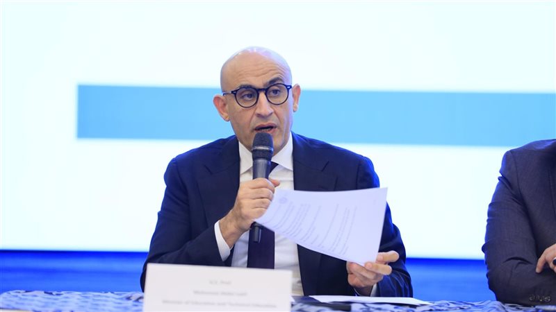 محمد عبد اللطيف وزير