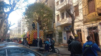 السيطرة على حريق عقار في عابدين