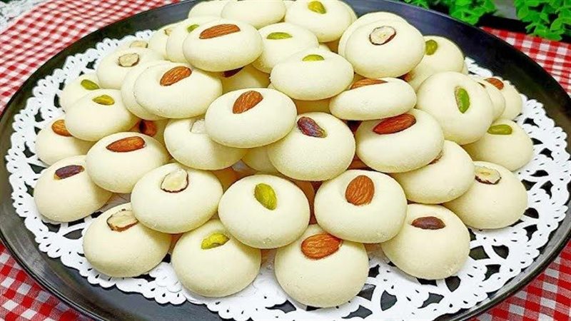 الغريبة 