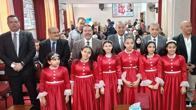 الاحتفال بالفائزين