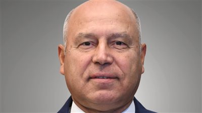 النقل تنزع ملكية أراض وعقارات بالقاهرة لتوسعة الطريق الدائرى وبأسوان لإنشاء كوبري