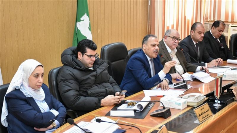 تنفيذي الشرقية يُناقش