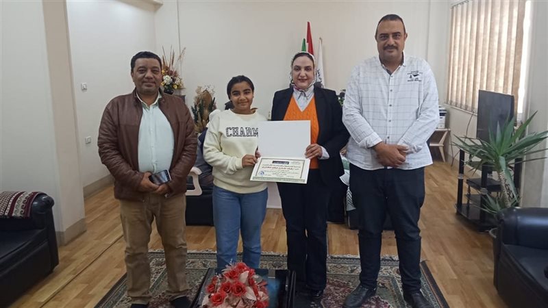 تكريم اللاعبة رهف،