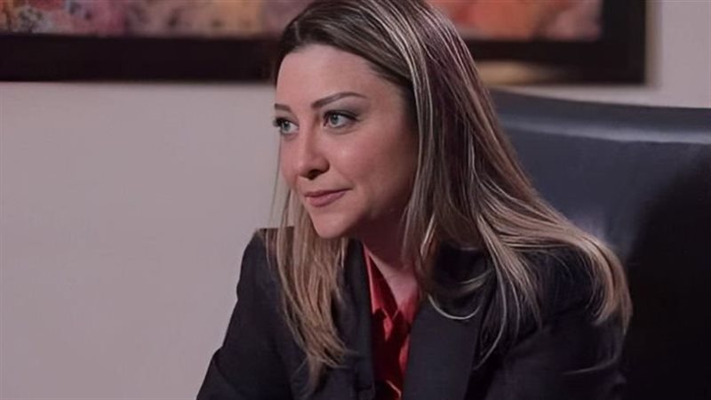 لونا الشيل، فيتو