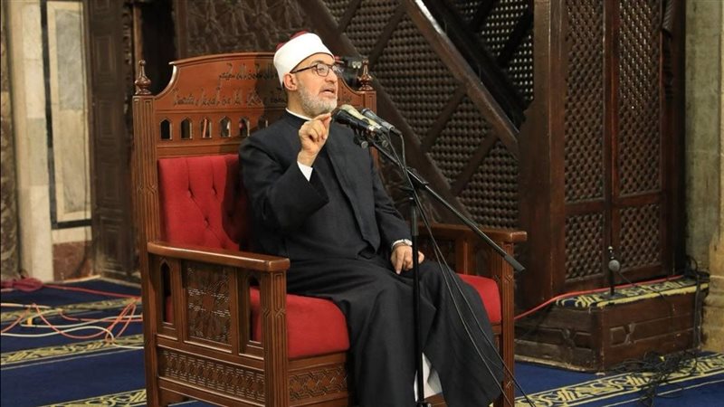 الدكتور نظير عياد،