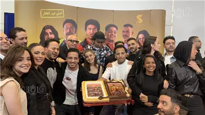 أبطال 