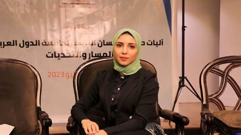الباحثة في الشأن