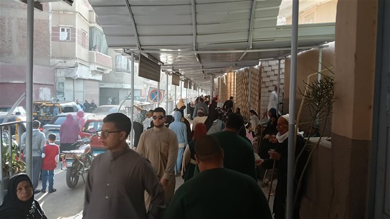 أهالى المنوفية يتوافدون