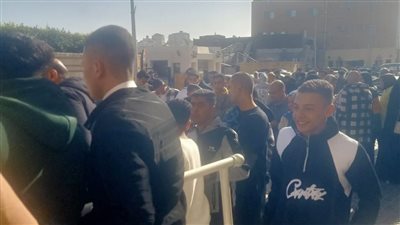 اقبال المواطنين على قلعة قايتباى بالإسكندرية فى ثانى ايام العيد 