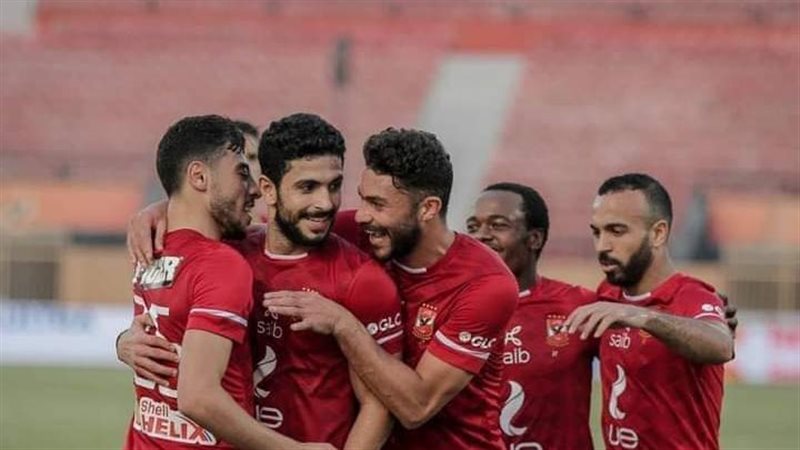 لاعبو الأهلي