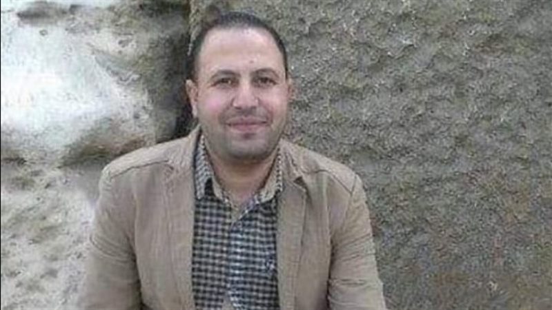 محمود بكر أخصائي
