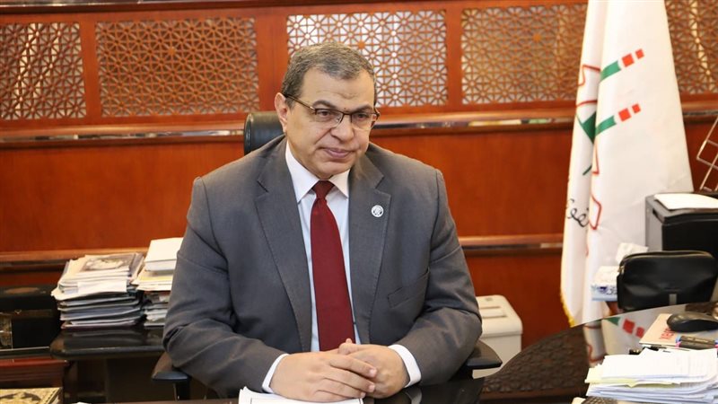 وزير القوي العاملة