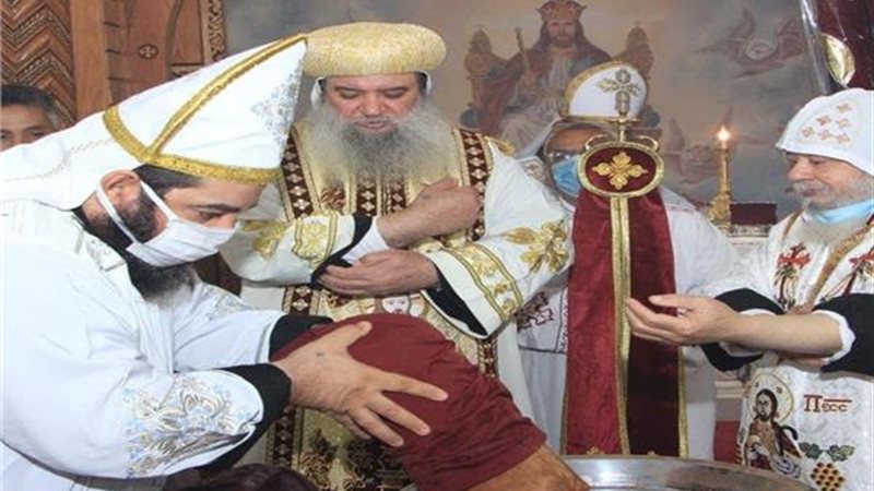 تطييب رفات قديسي