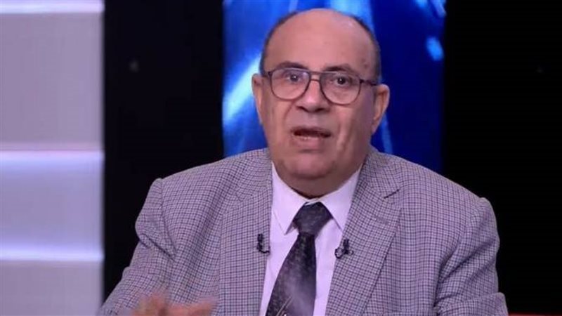 الدكتور مبروك عطية