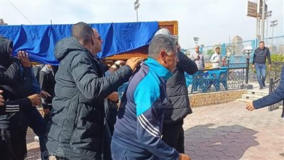 وصول جثمان أدهم السلحدار إلى مسجد نادي النيل استعدادا لتشييعه |فيديو