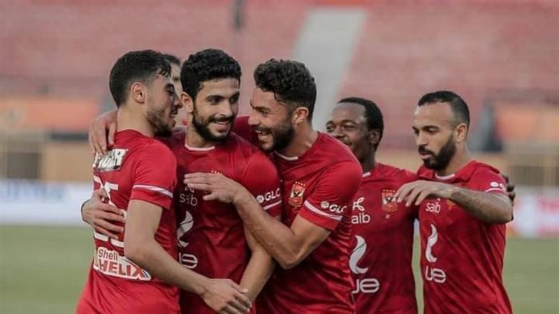 لاعبو الأهلي