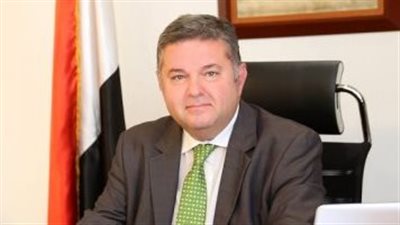 بحضور الرئيس.. وزير قطاع الأعمال يستعرض الطاقة الإنتاجية للأسمدة النيتروجينية وأهداف ونتائج مصنع كيما بأسوان 2