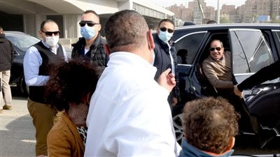 بعد هدايا السيسي له.. عامل الدليفري: 