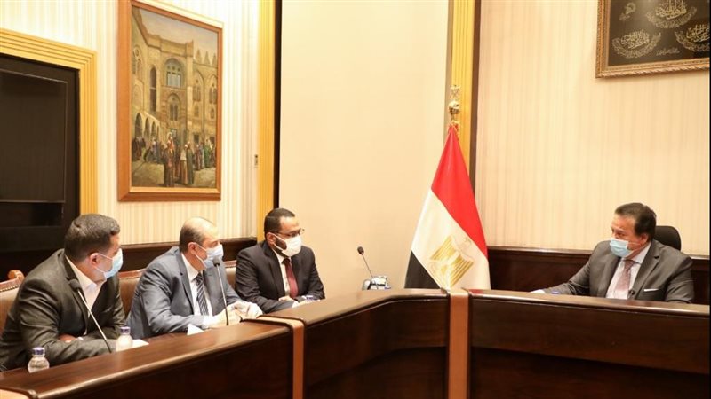 اجتماع الدكتور خالد