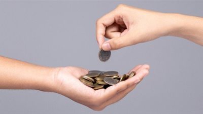 تعرف على أحكام صيام المرأة في شهر رمضان وأهمية الصدقة لها 